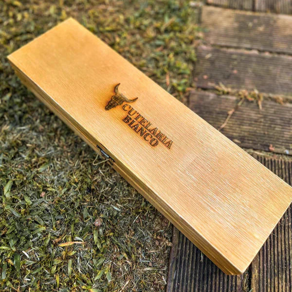 Tábua Rústica Personalizada -Fortaleza+ Kit Churrasqueiro